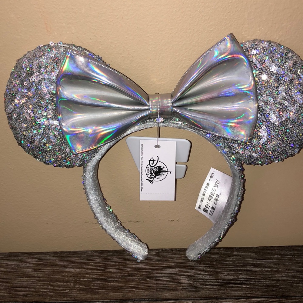 Disney Millennial Silver Ears new - Picture 2 of 5